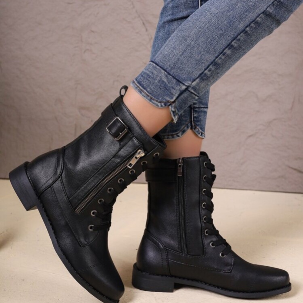 Stylish Black Women's Boots